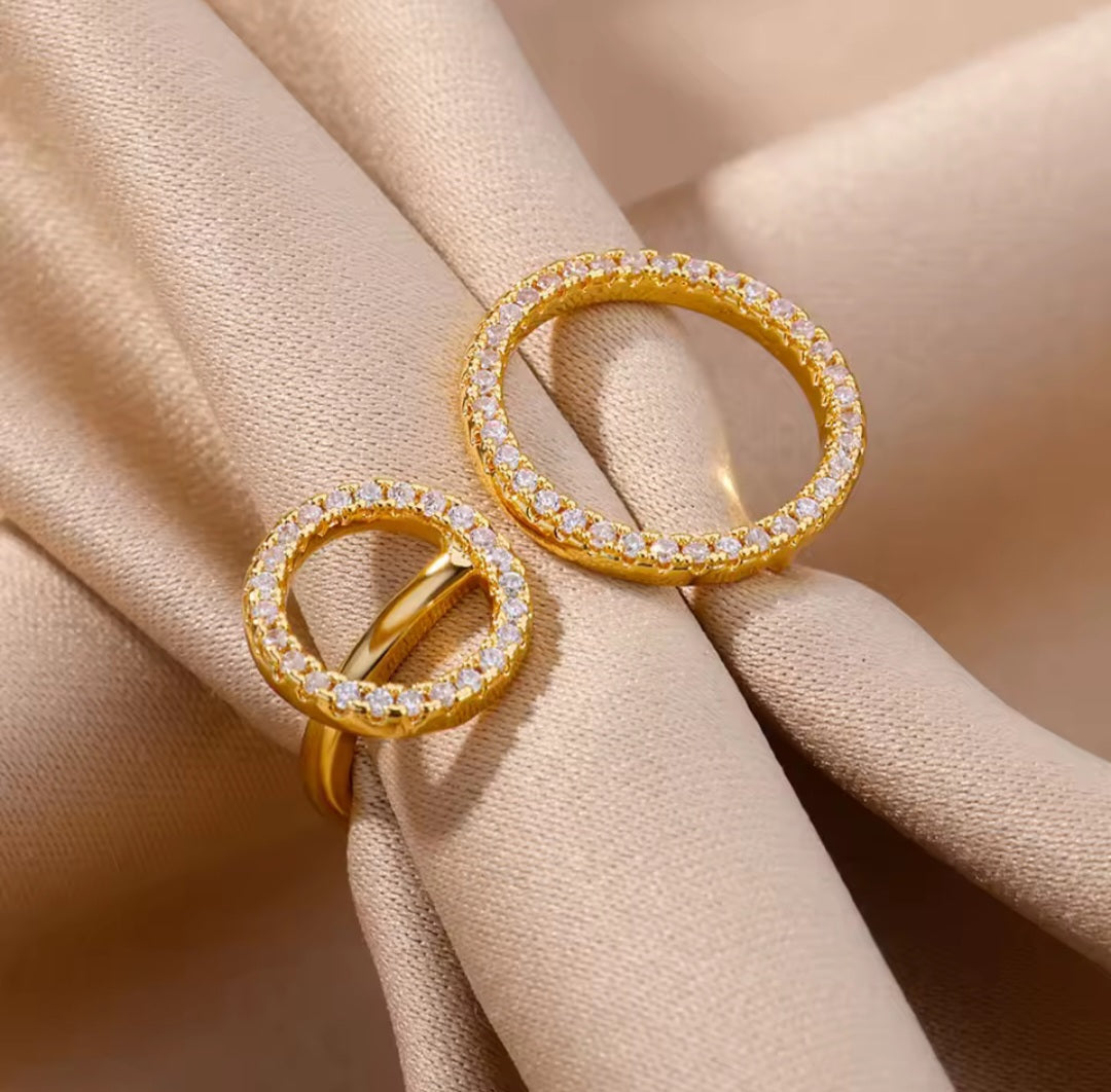 Circl ring wedding